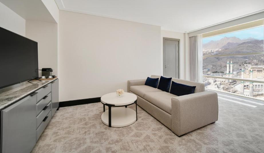 Address Jabal Omar Makkah Aparthotel Mecca Ngoại thất bức ảnh A living room at the hotel